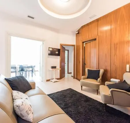 M&F Apartaments Gran Via Madrid Exterior photo