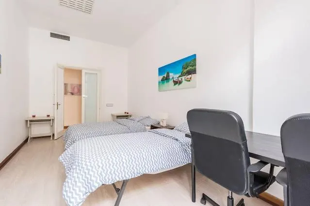 M&F Apartaments Gran Via